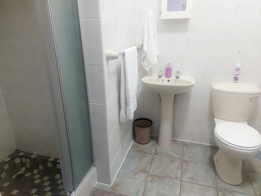 5 Bedroom Property for Sale in De Bakke Western Cape